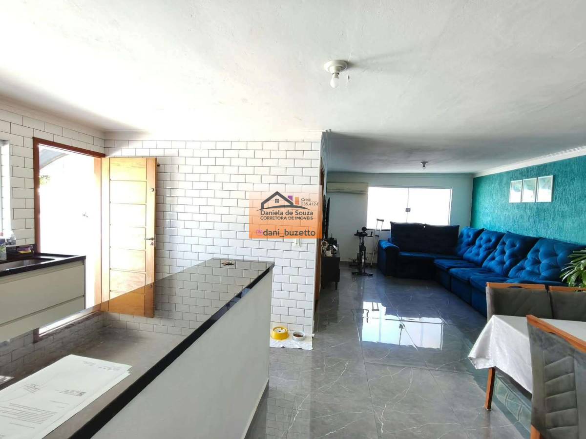 Casa à venda, com 2 quartos, 136m² - Daniela deSouza