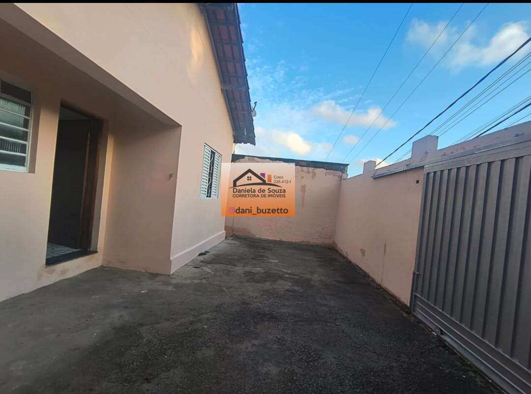 Casa espaçosa à venda em Itatiba, JARDIM VIRGINIA, com 2 quartos, 250m² - Daniela deSouza