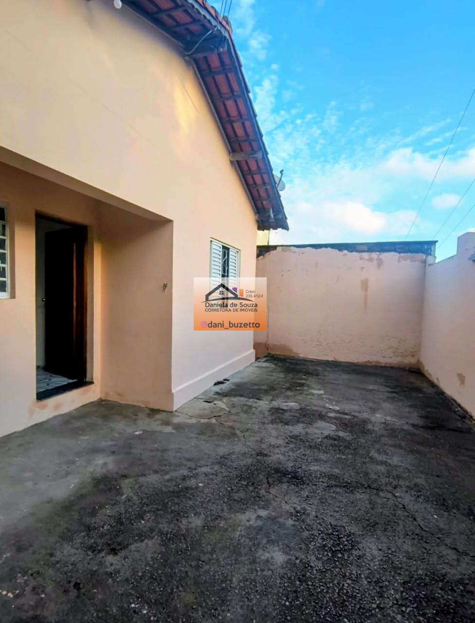 Casa espaçosa à venda em Itatiba, JARDIM VIRGINIA, com 2 quartos, 250m² - Daniela deSouza