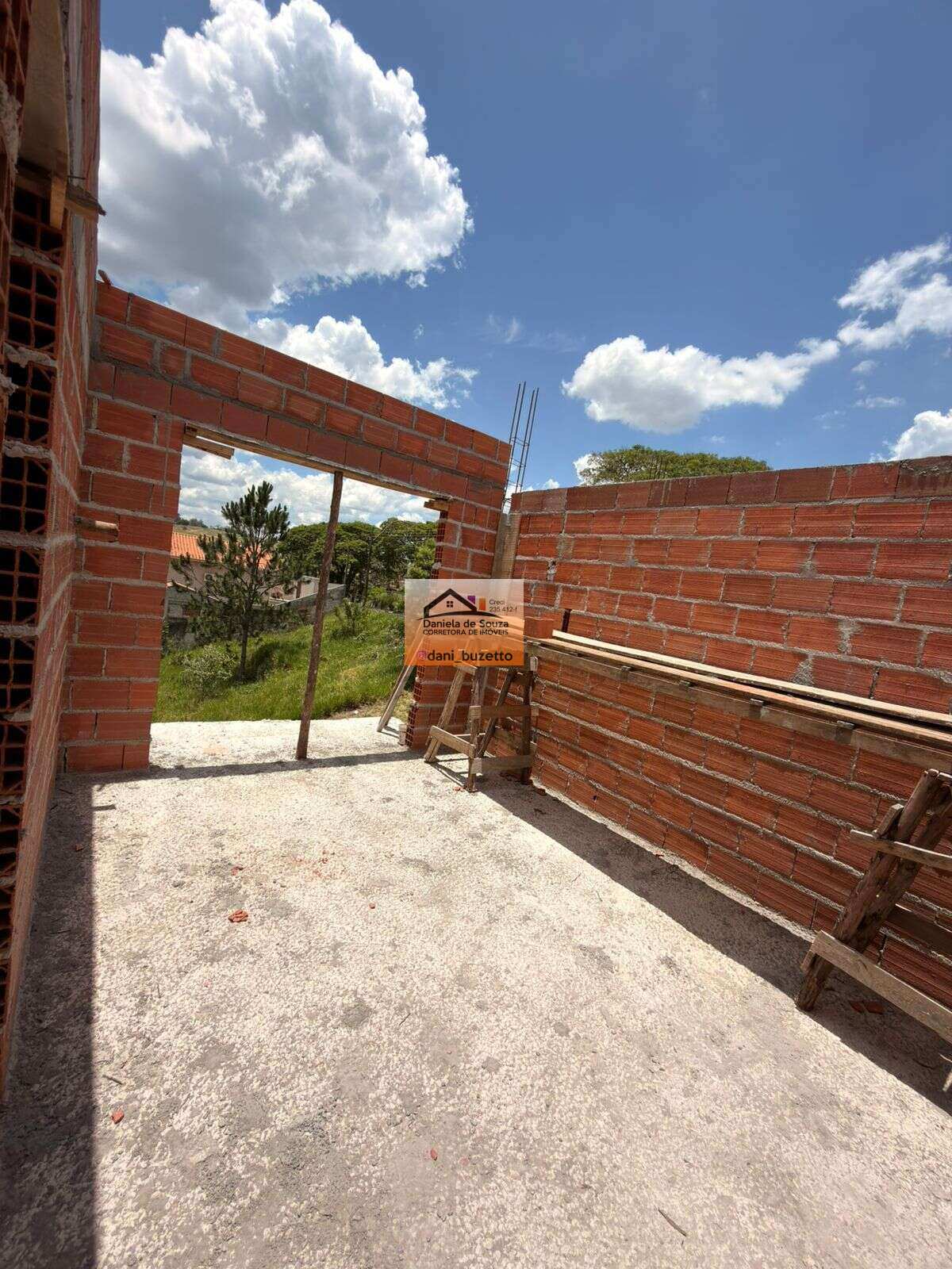Casa à venda com 3 quartos, 333,51m² - Nova itatiba,