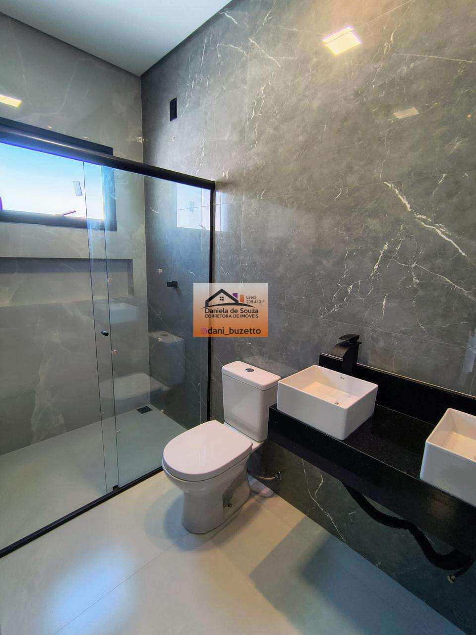 CASA DE ALTO PADRÃO NO CONDOMINIO LAGUNA EM VARZEA PAULISTA - Daniela deSouza