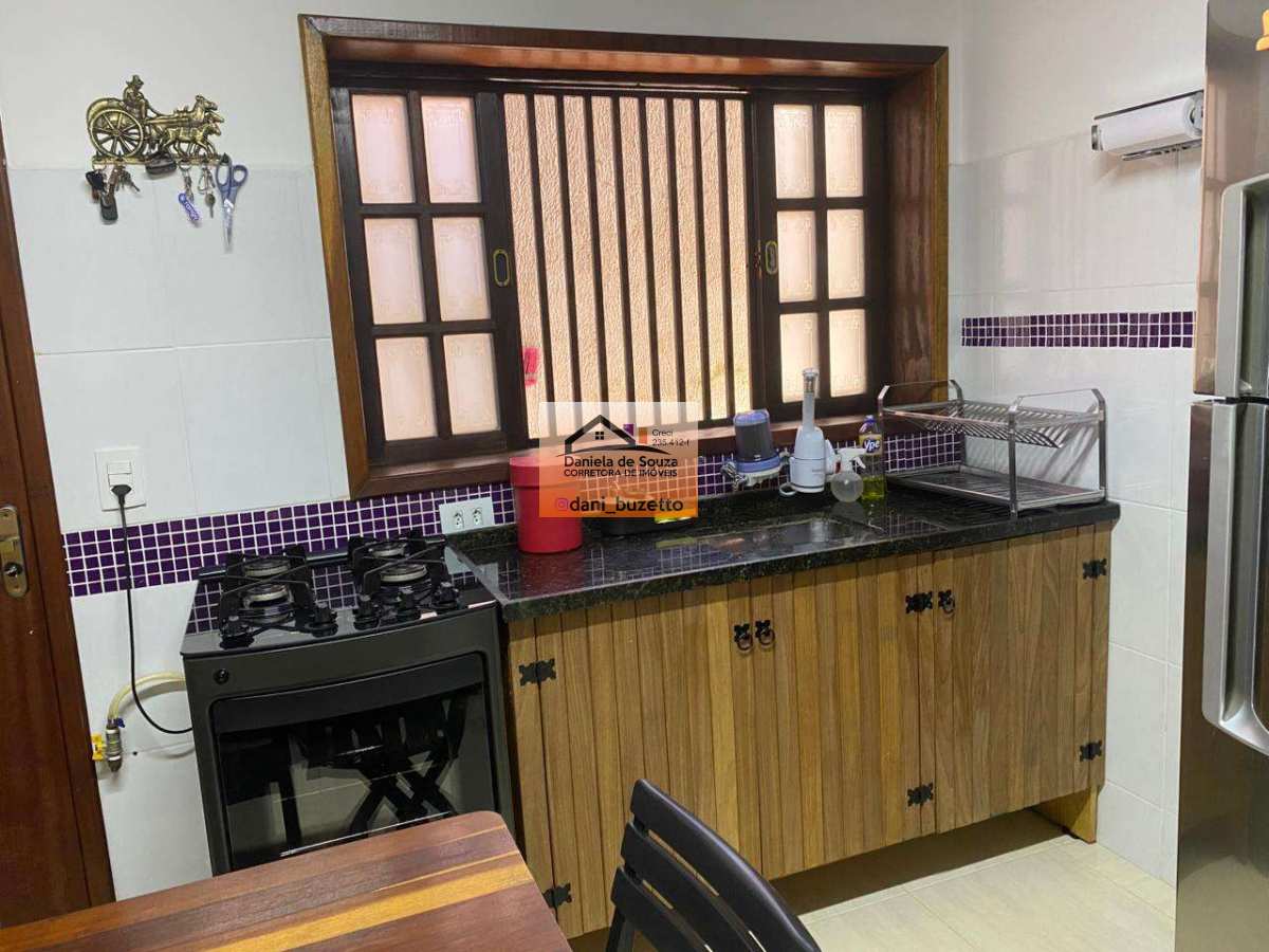 CASA PARA VENDA EM INTERLAGOS, ACEITA PERMUTA POR CHÁCARA - Daniela deSouza