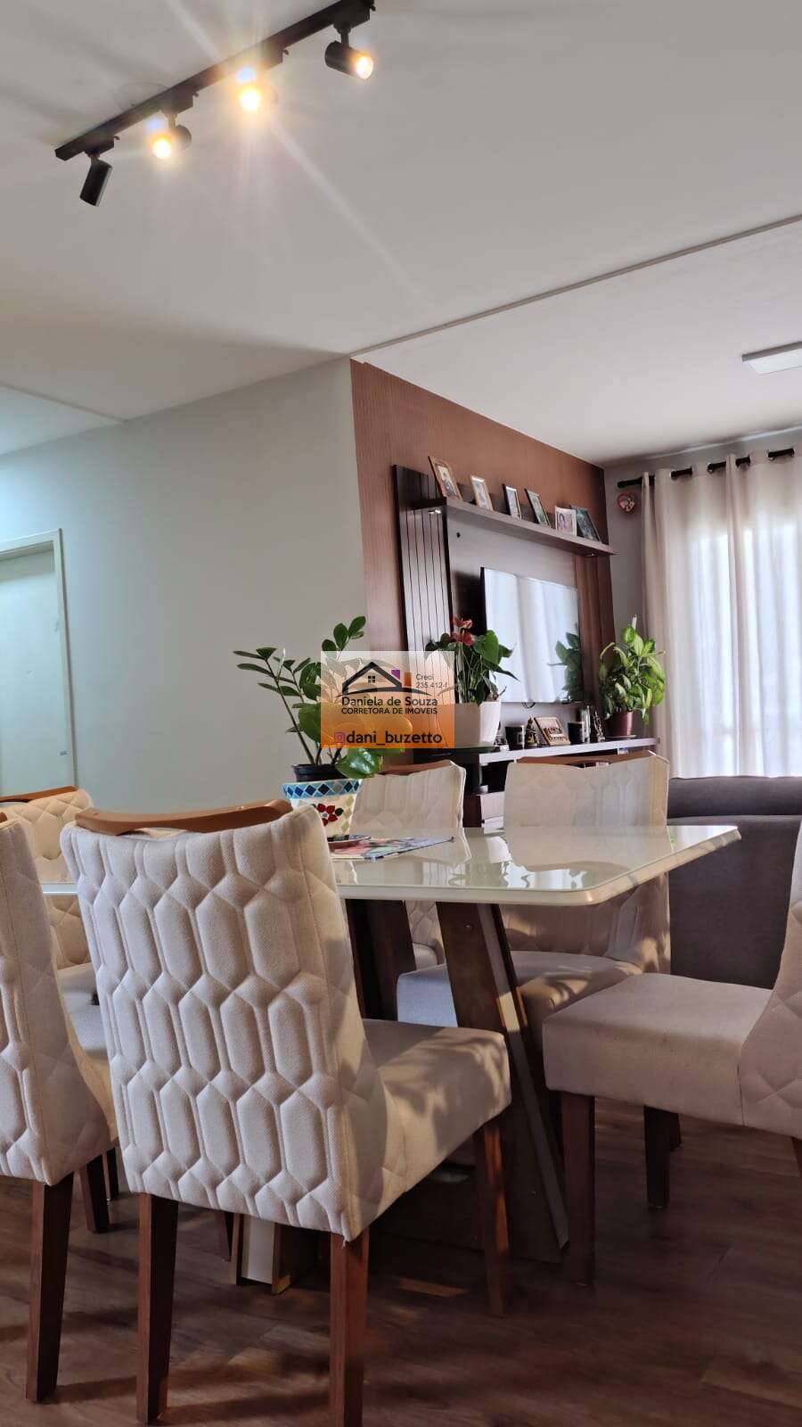 Oportunidade Única, Apartamento no Condomínio Jd. Conquista - Daniela deSouza