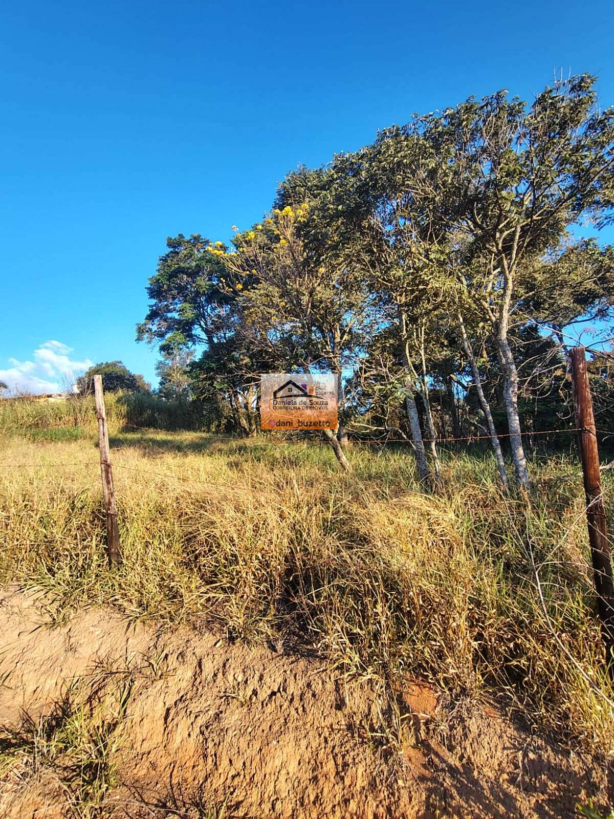 Terreno à venda, 1500m² - Daniela deSouza